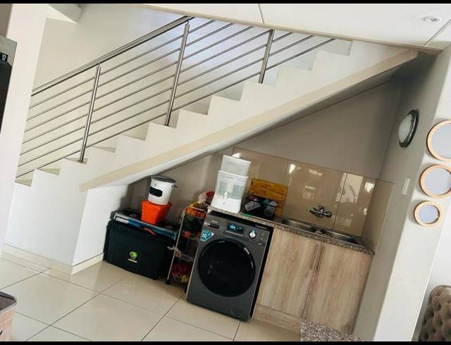 3 BEDROOM TOWNHOUSE FOR SALE IN JACKAROO PARK